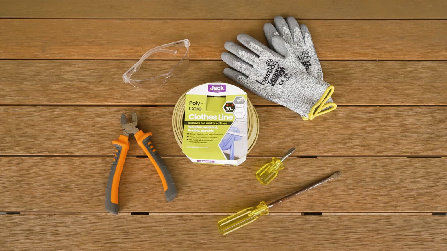 How To Restring A Folding & Retractable Clothesline | Jack DIY