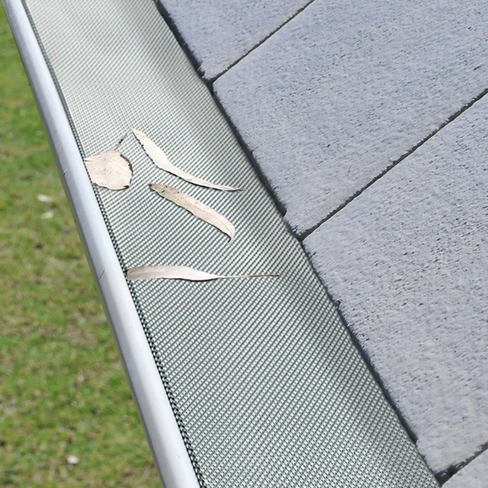 ack-best-gutter-guards-staymesh-ultra-gutter-strip